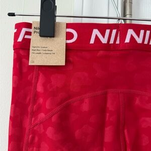 Nike Pro Red Leopard Workout Leggings, size XS